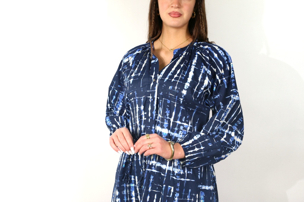 Robe Leela 