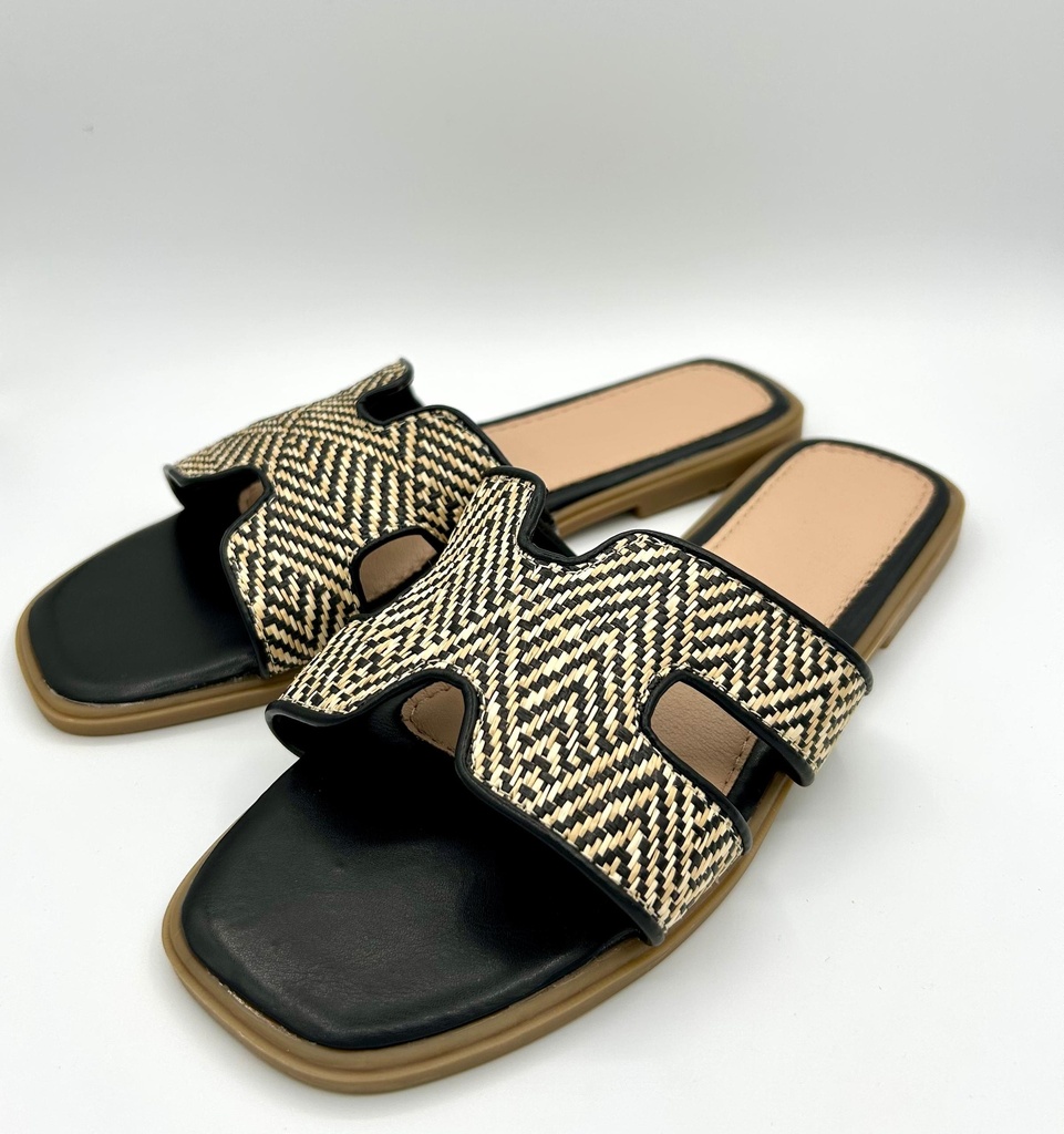 Mules HC 